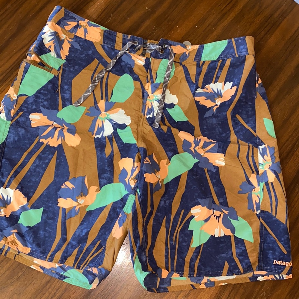 Patagonia Wavefarer board shorts